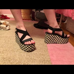 Rocket dog platform sandals